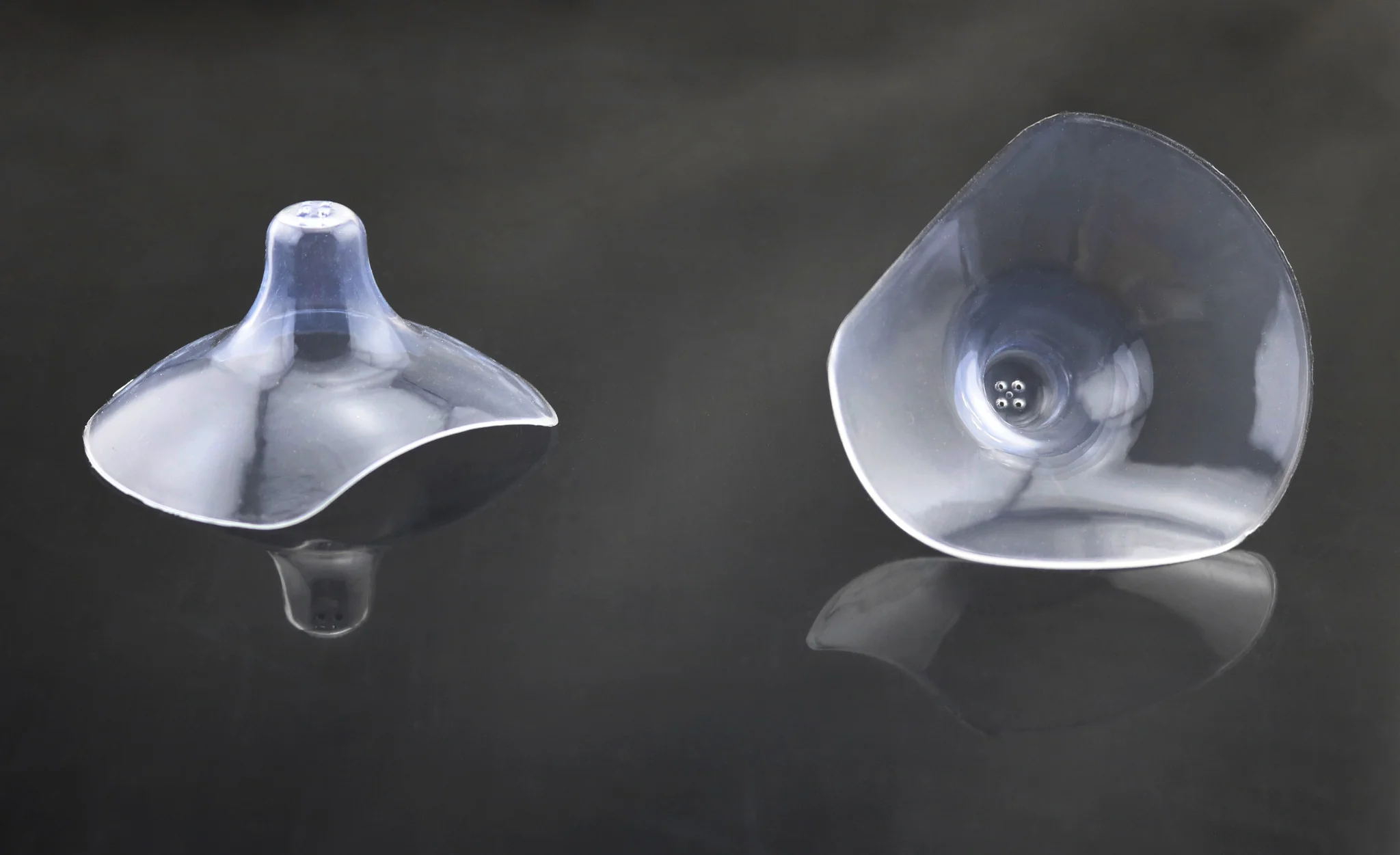Haakaa Silicone Nipple Shields 2-pk (24 mm) - Image 3